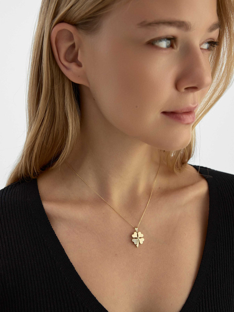 Stone Clover Necklace in 14K Gold