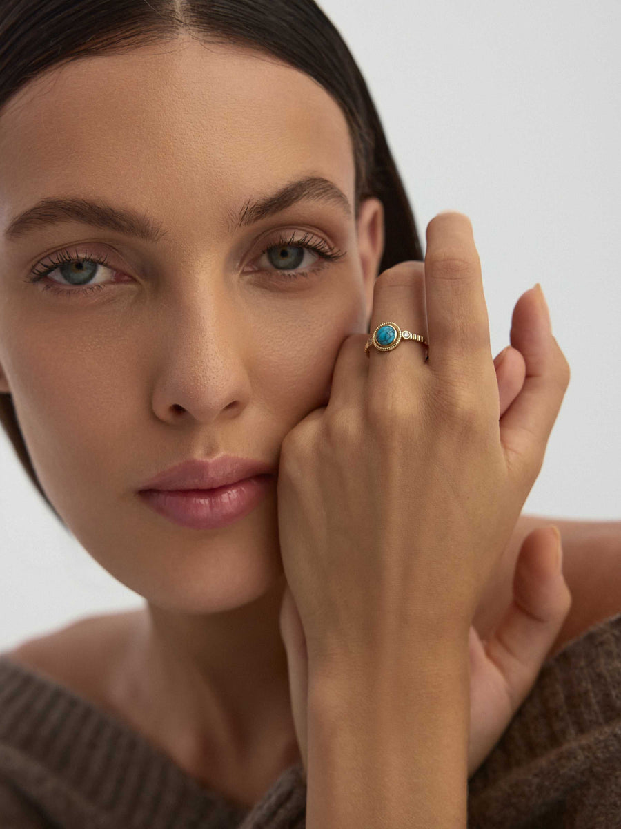 Turquoise Stone Vintage Ring in 14K Gold