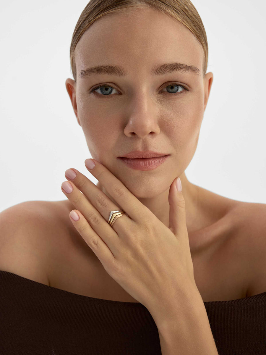 Three Multicolor V Form Minimal Ring in 14K Gold