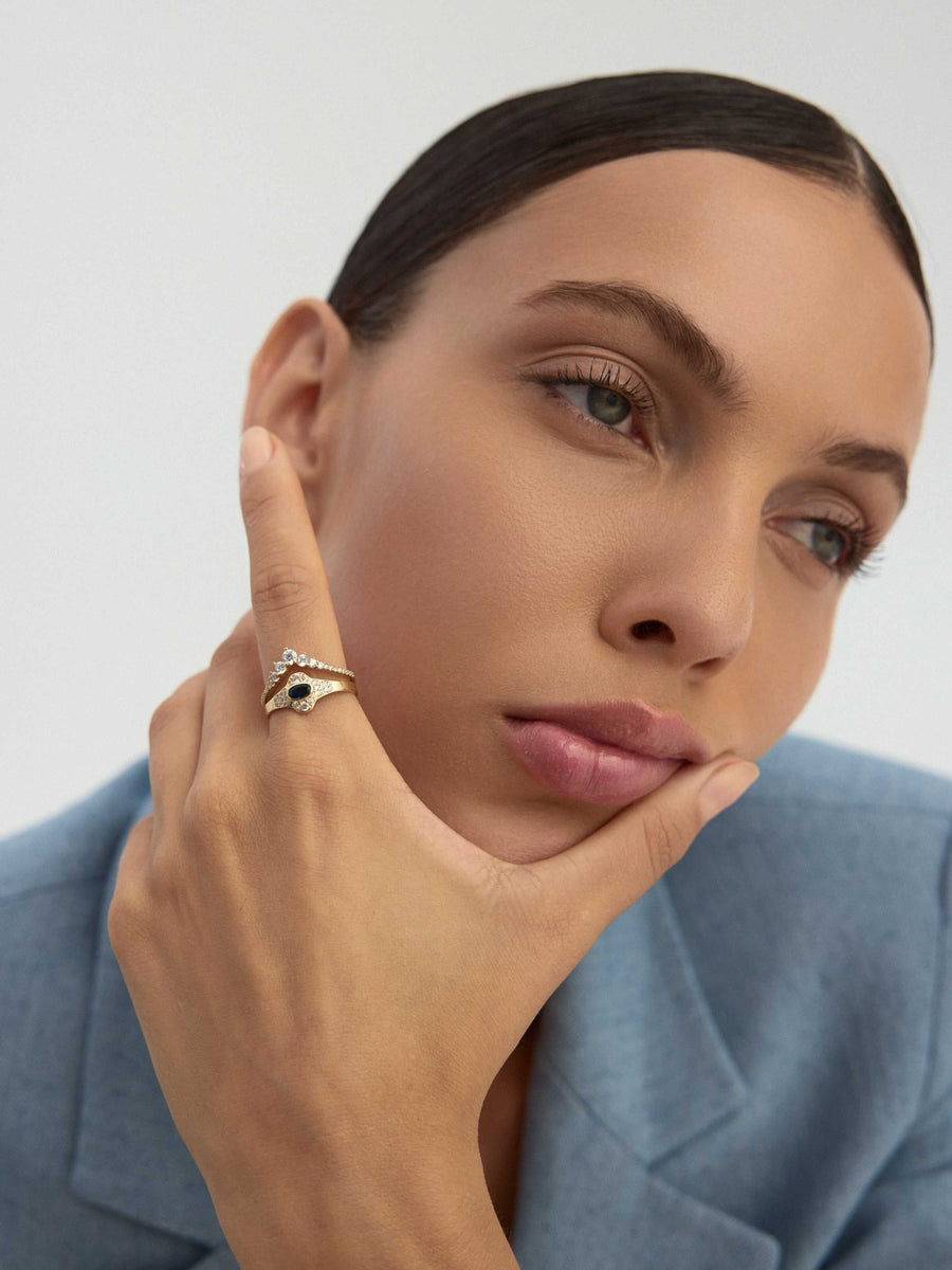 V-Shaped Sparkling Ring in 14K Gold