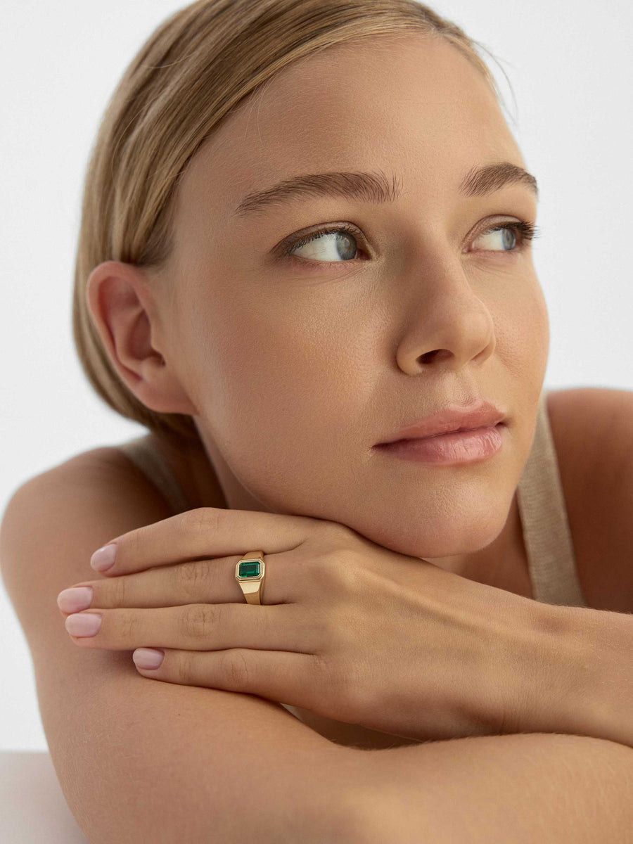 Greek Motif Stone-Set Ring in 14K Gold