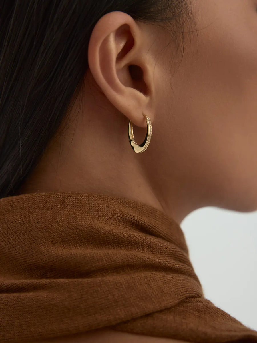 Stone Accents Oval Form Earrings in 14K Gold